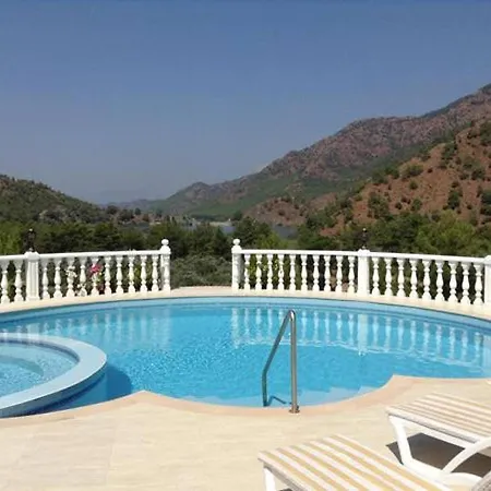 Stone House 4 With 5 Bedroom And Pool *